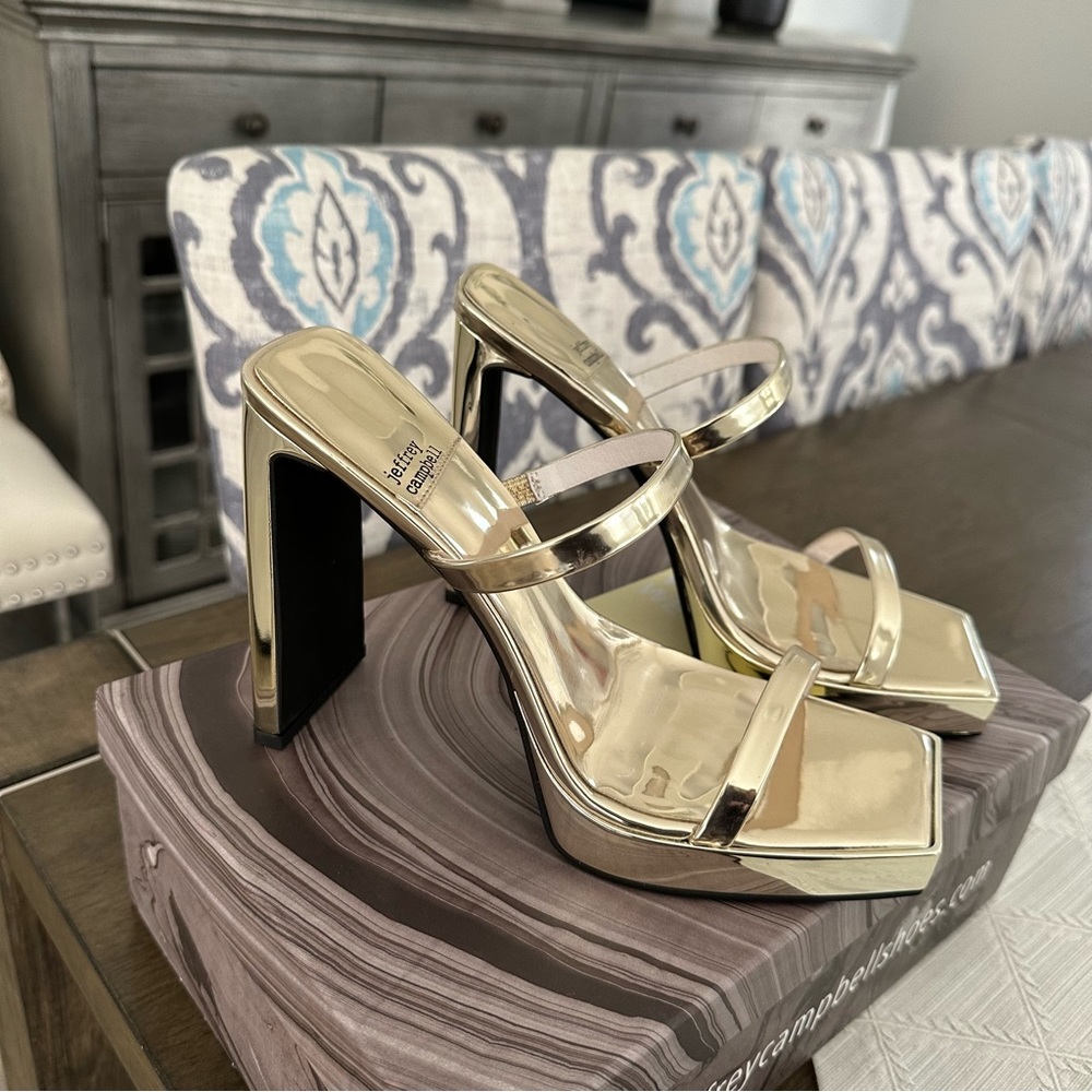 NIB Jeffrey Campbell Hustler Platform Sandal Heels Gold Size 8.5